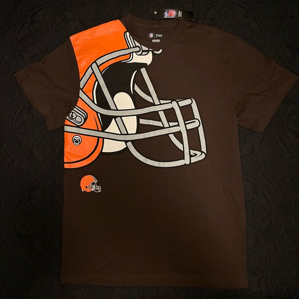 NFL Cleveland Browns Helmet Design Tee